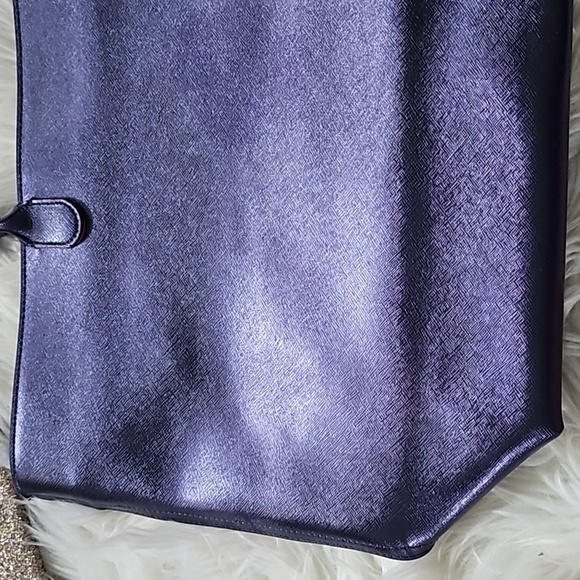 Bath & Body Works Shiny Navy Tote Bag with Gold Sparkle Pouch - Picture 2 of 12